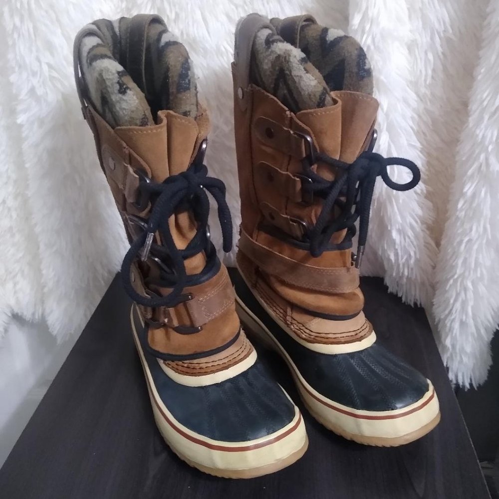 Sorel Joan of Arctic Knit Premium II Elk/Black Women's boot Size 7